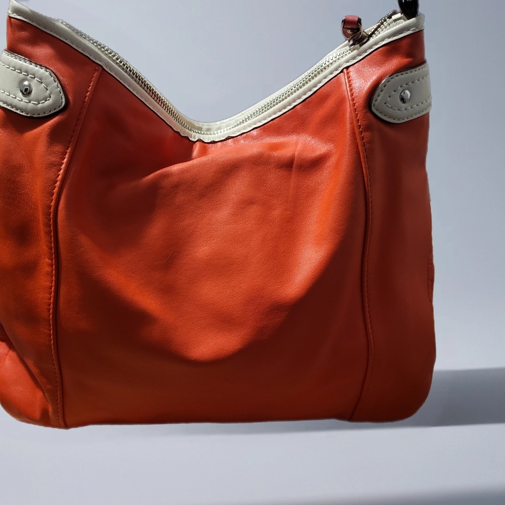 Coach Daisy Spectator Leather Convertible Hobo Bag. - Picture 2 of 13